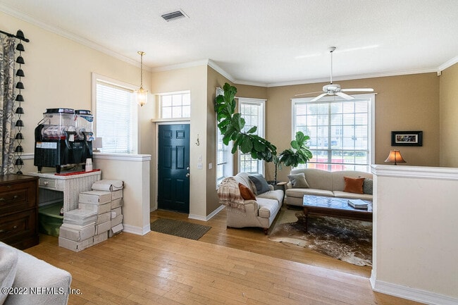 Photo - 2102 First St