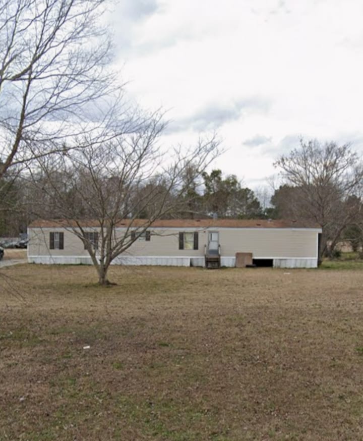 Photo - 1340 Turnpike Rd