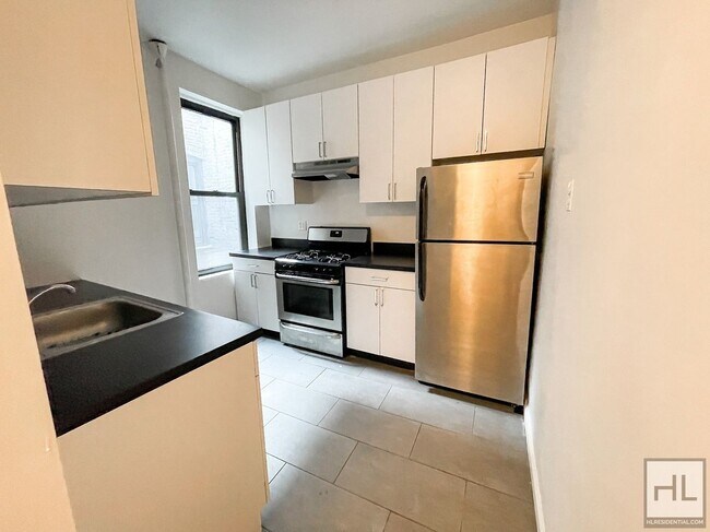 Photo - EAST 88 STREET Unit 2D