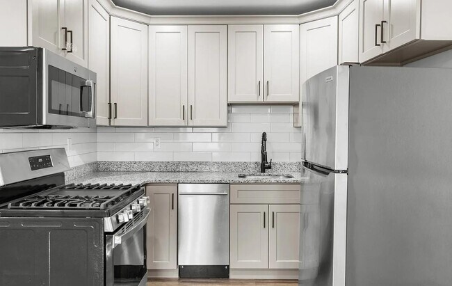 Photo - 392 Palisade Ave Unit 2