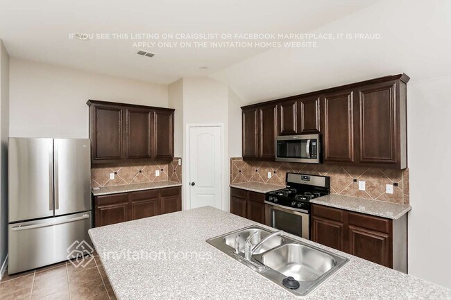 Photo - 2512 Flowing Springs Dr