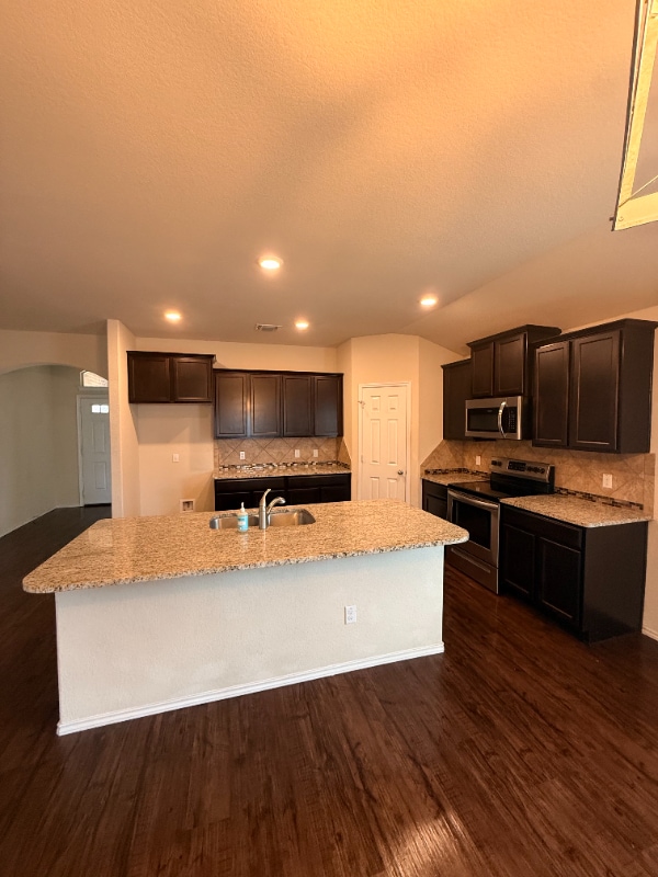 Photo - 3217 Beutel Rd