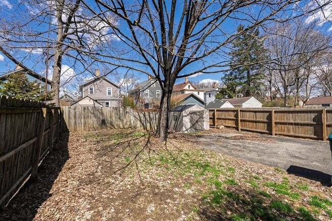 Photo - 2892 Markbreit Ave