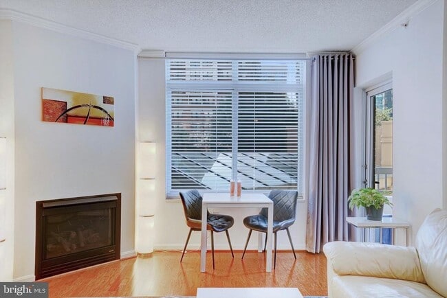 Building Photo - 3101 N Hampton Dr Unit 202