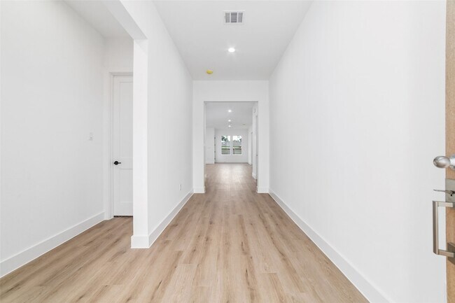 Photo - 8106 Talton St House