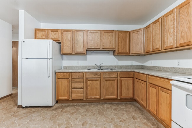 Photo - Englewood Apartments
