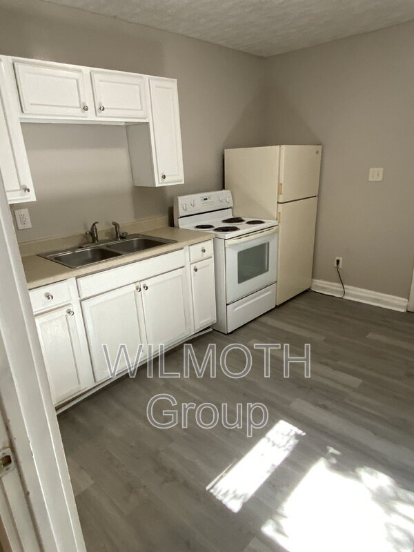 Photo - 2930 N Dearborn St Unit A