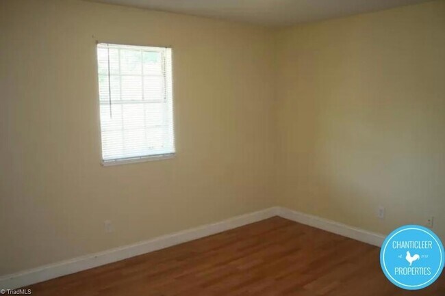 Photo - 115 Florence St Unit 13