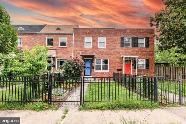 Photo - 47 Dale St Townhome
