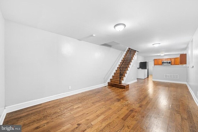 Photo - 3645 Emerald St