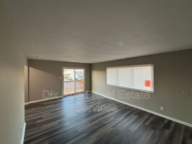 Photo - 413 Sycamore Rd