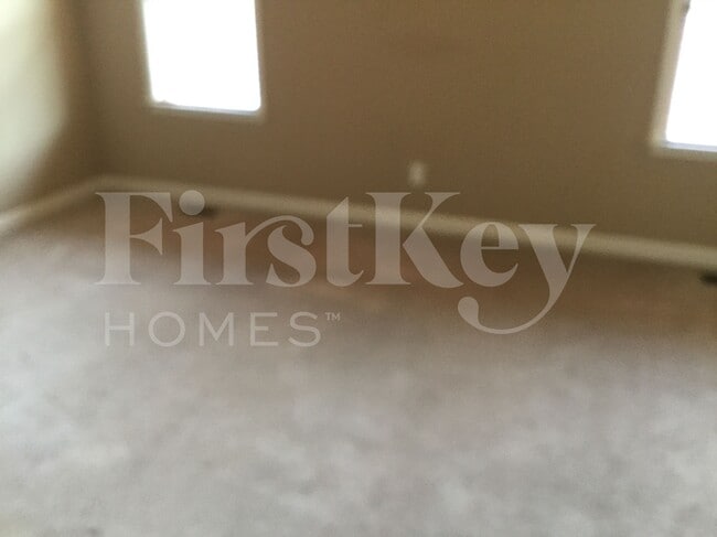 Photo - 293 Majestic Oak Dr