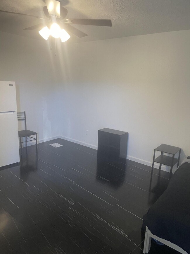 Photo - 521 Hoyt St Unit 1