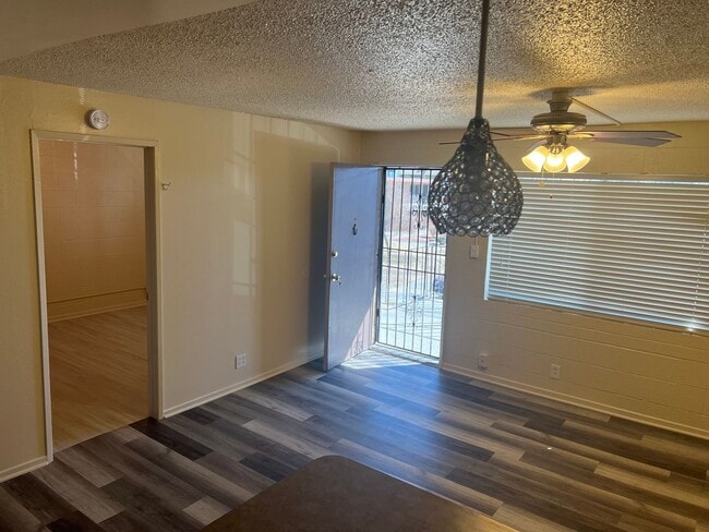 Photo - 1 Bedroom 1 Bath In Central Las Vegas