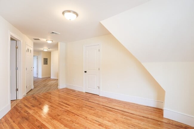 7-9 Pearl St Unit 3