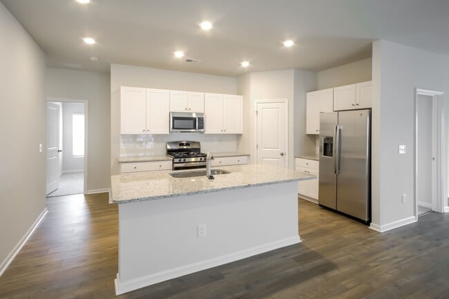 Photo - 709 Watercliff Dr