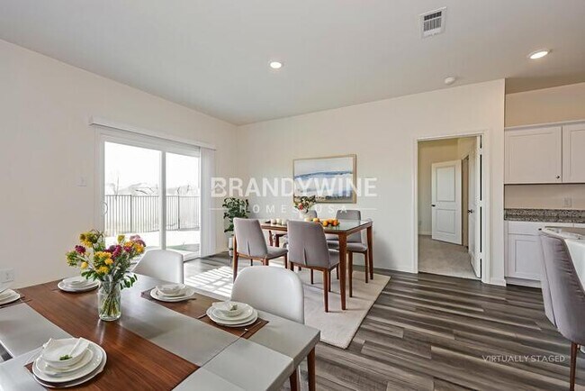 Photo - 8352 Sniptoe Dr