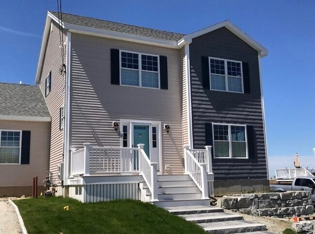 Building Photo - 15 10th Ave Rental