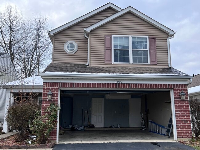 Building Photo - 2395 Maple Hedge Way