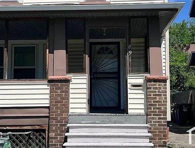 Photo - Spacious 3-bedroom, 1-bath Home