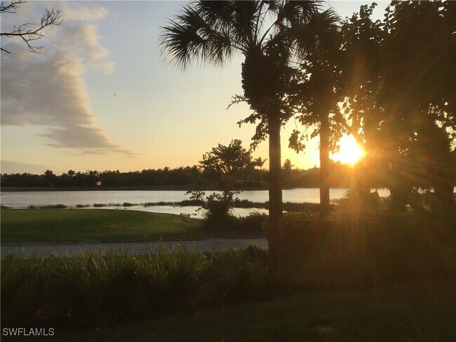 Building Photo - 3910 Deer Crossing Ct Unit 1-103