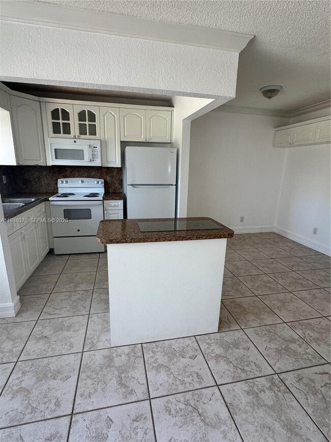 Photo - 7910 Taft St Unit 309