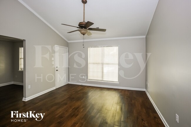 Photo - 12300 Danby Rd