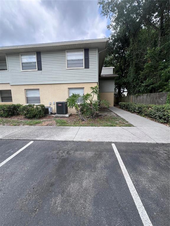 Building Photo - 226 Thorntree Pl Unit 226