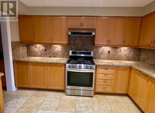 Photo - 215 Edenbrook Hill Dr