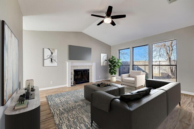 Photo - 1406 Hyridge Cir