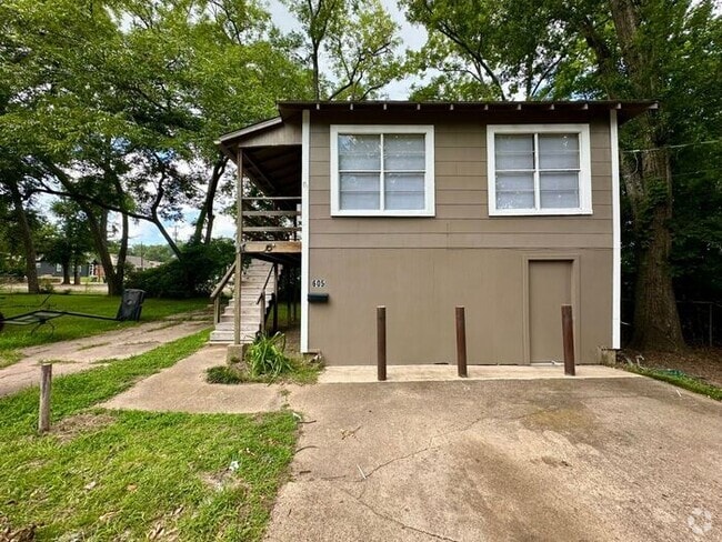 Building Photo - Available Now! Refreshed 1 Bedroom 1 Bath ... Rental