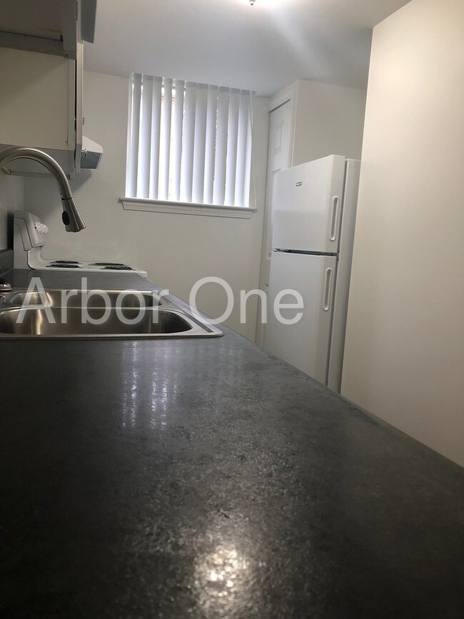 Arbor One Apartments - Arbor One Apartments