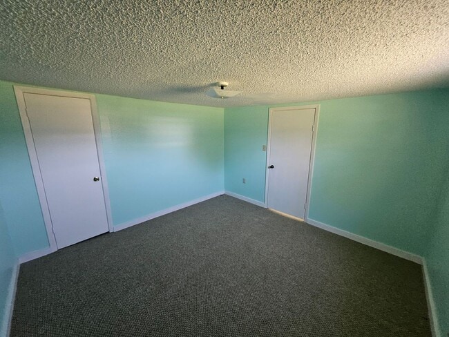 100 Lake St
