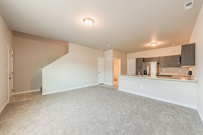 Photo - STYLISH 3-BEDROOM TOWNHOME w/ A/C **LIKE N...