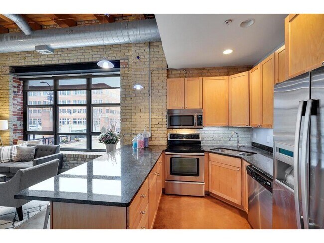 Photo - 607 Washington Ave S Unit 101