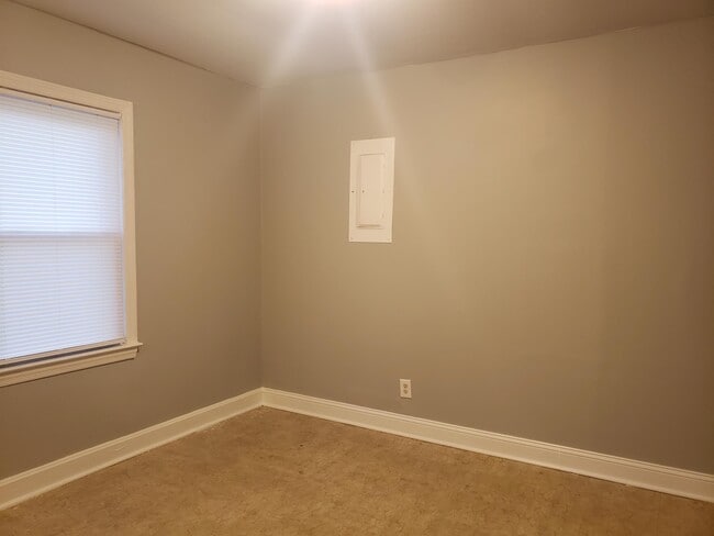 Photo - 4525 Cameron Rd