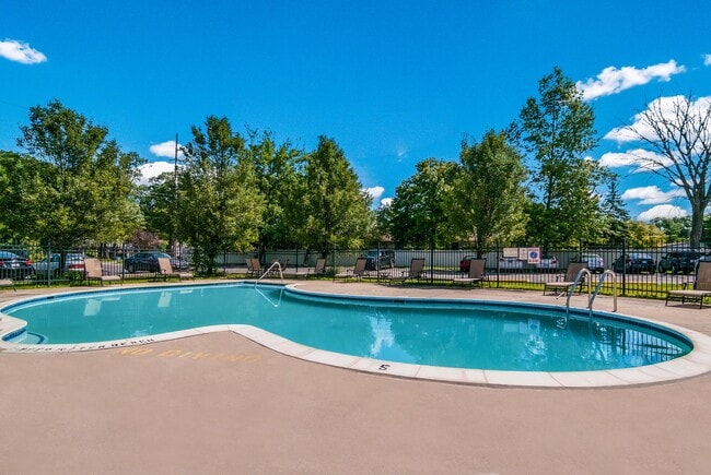 The Pointe at Cherry Hill