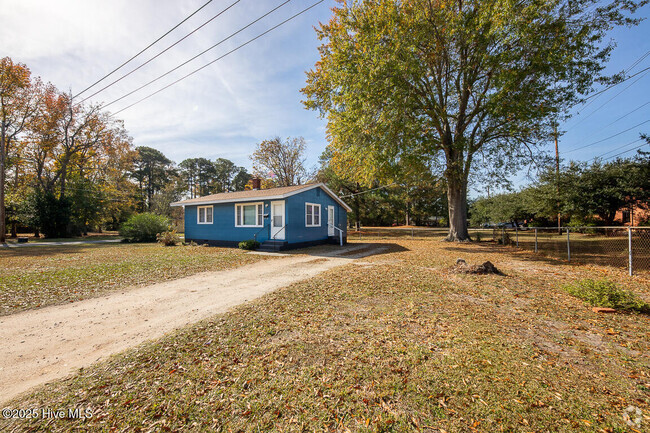 Building Photo - 1801 Clark Ave Rental