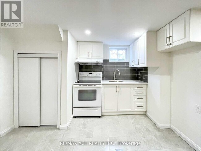 Photo - 246 Horsham Ave