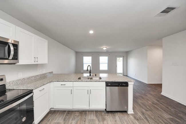 Photo - 164 Goldenrod