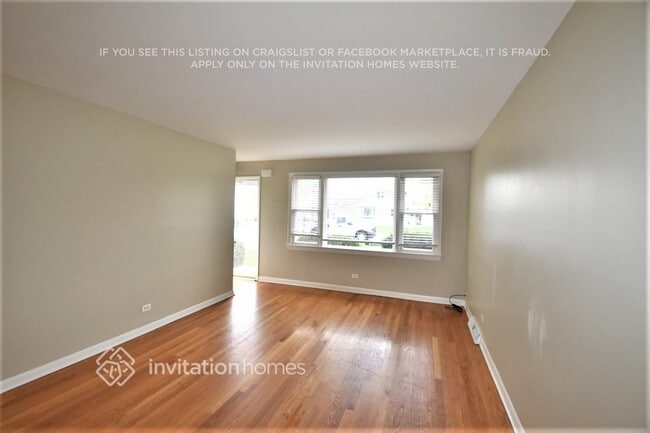 Photo - 5846 81st Pl