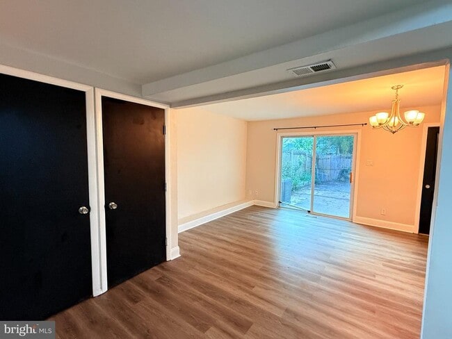 3 Madeley Ct
