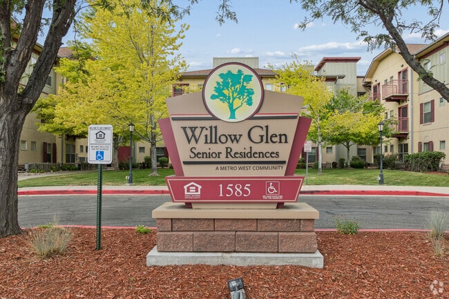 Signage - Willow Glen Senior
