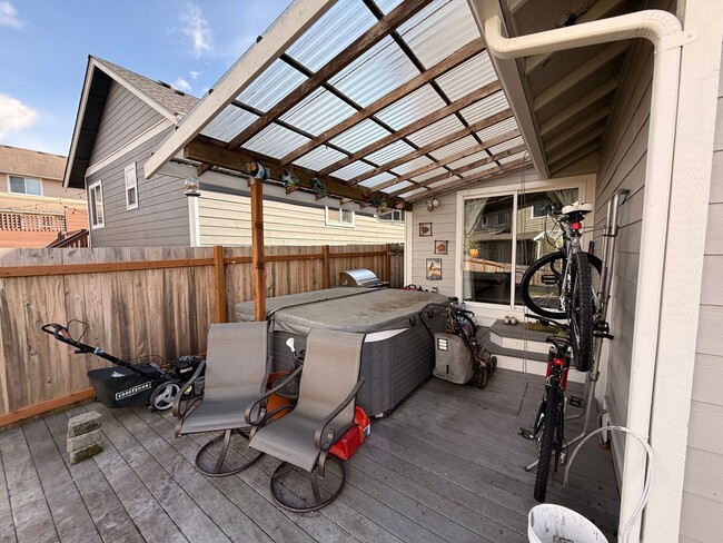 Photo - 4 bdrm/2.5 bath home in Barkley Area