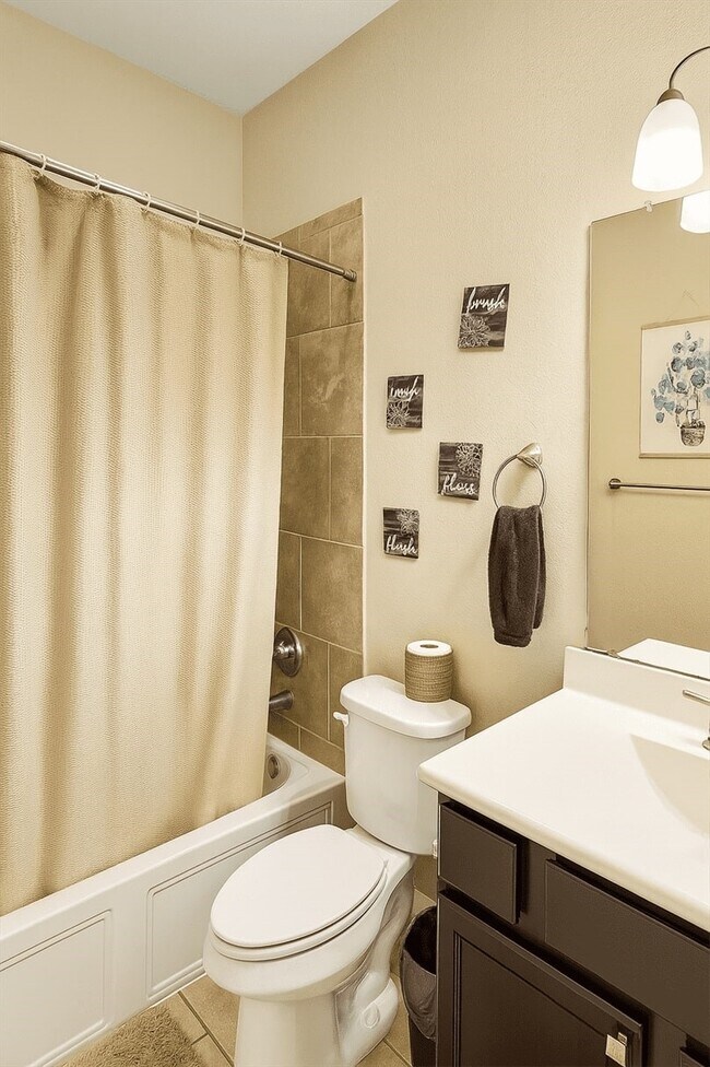 Photo - 21399 Hunter Hart Dr