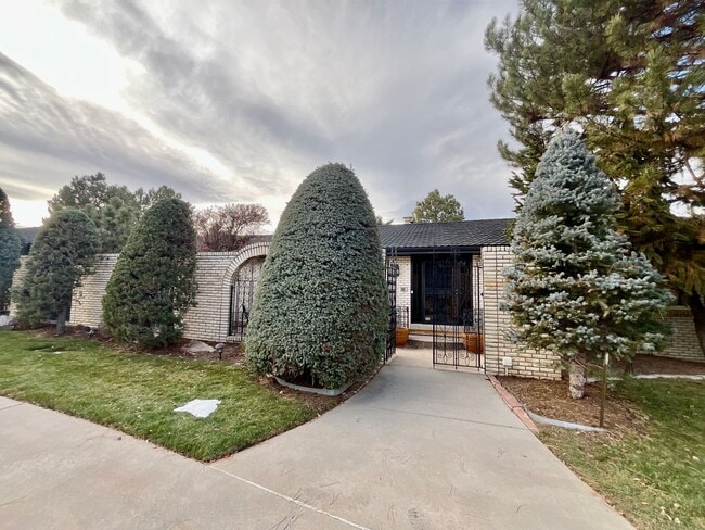 Photo - Gorgeous 4 bed 5 bath Luxury rental in Cherry Hills Village!