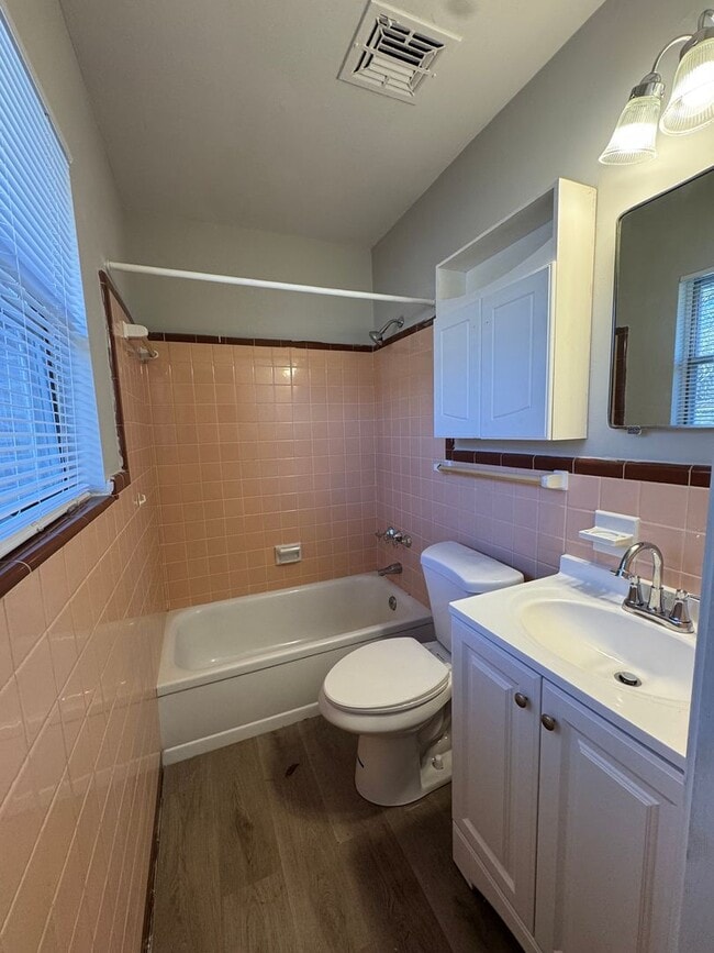 Photo - 133 Salem Dr