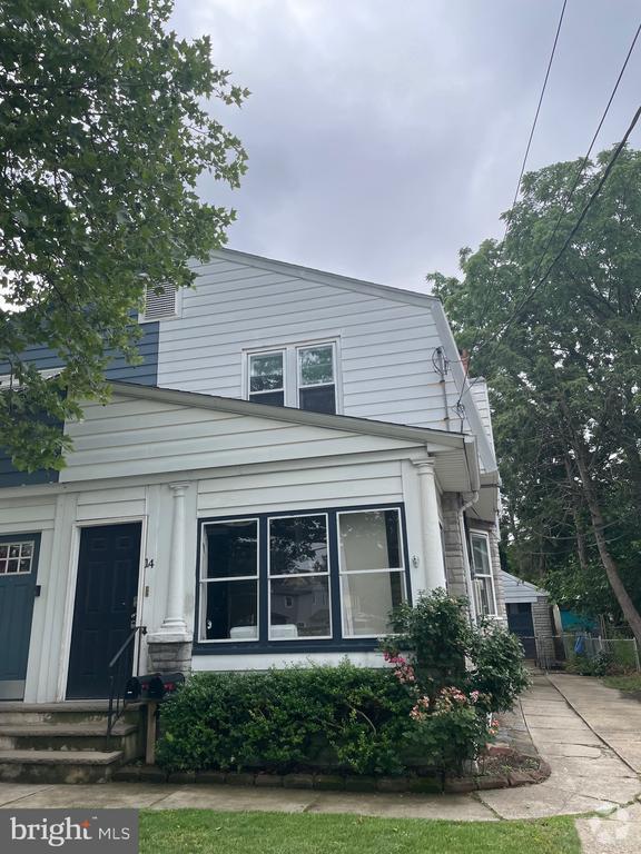 Building Photo - 14 E 4th St Rental