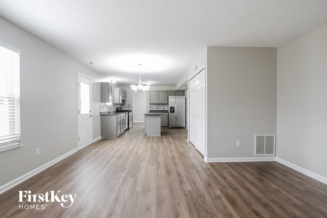 Photo - 6250 Twyckenham Dr