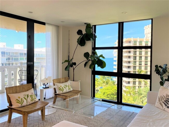 Photo - 1121 Crandon Blvd Unidad F907